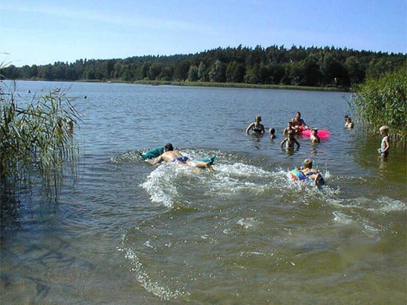 Finnhaussiedlung Am Garder See Lohmen  Екстер'єр фото